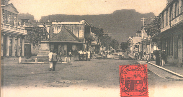 Beau livre : Des cartes postales pour lire l’île Maurice d’avant